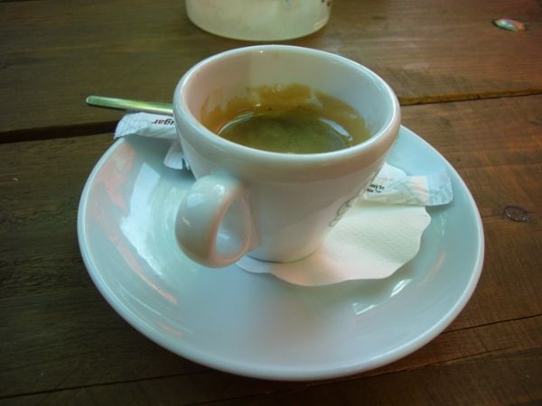 Espresso Rioba v Zahradní kavárně Kaštan